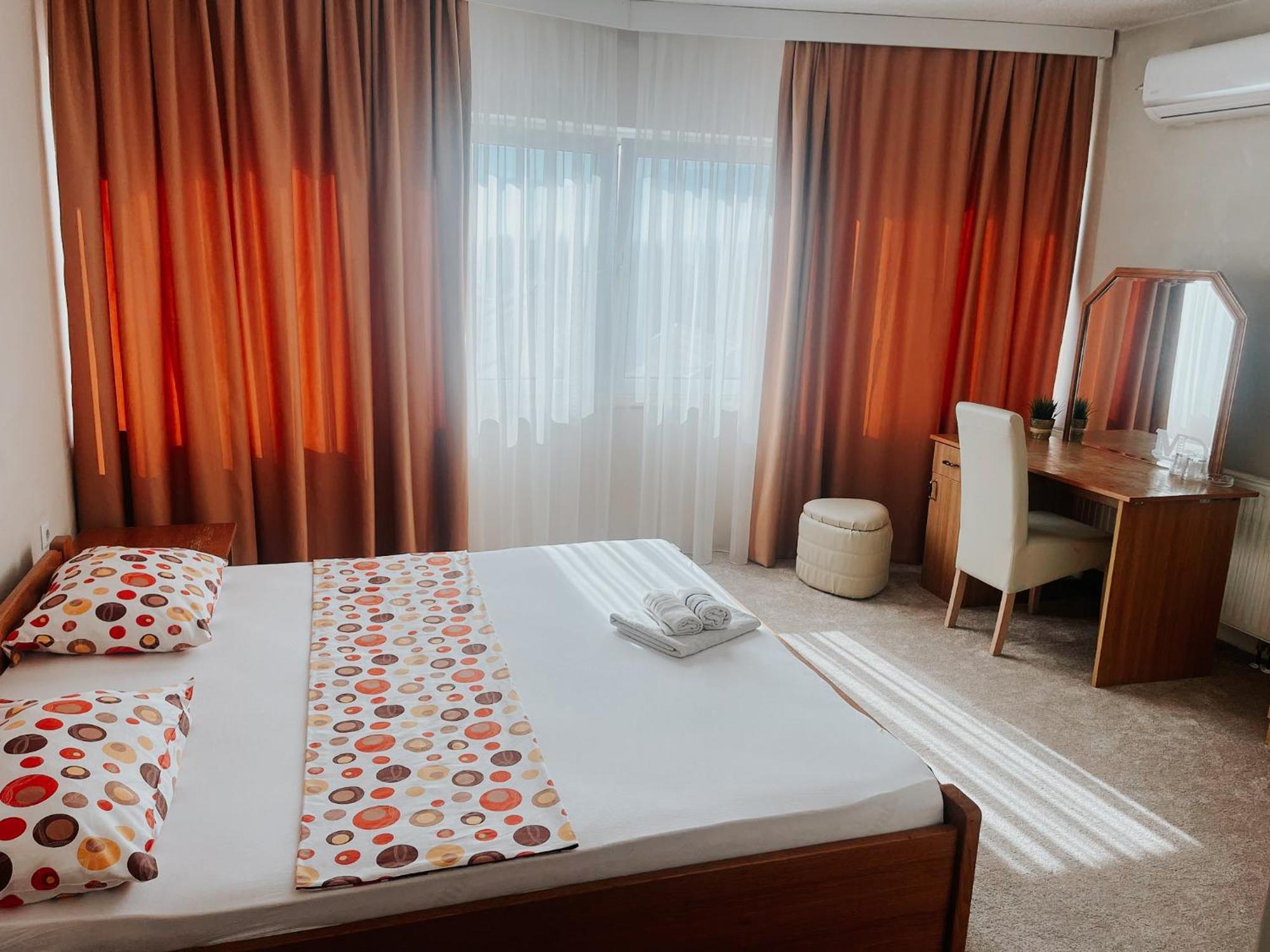 Motel Daco Vitez Eksteriør bilde