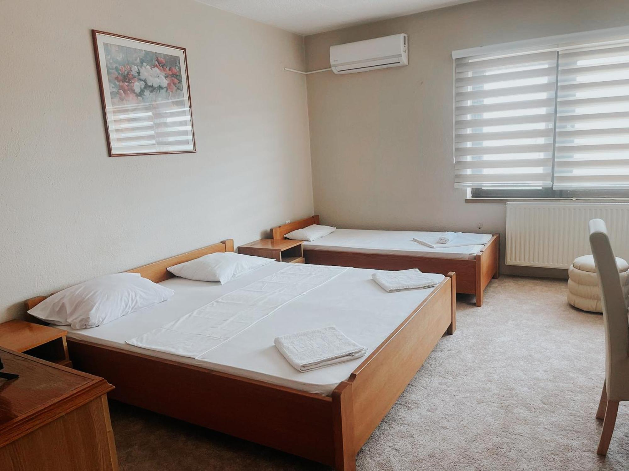 Motel Daco Vitez Eksteriør bilde