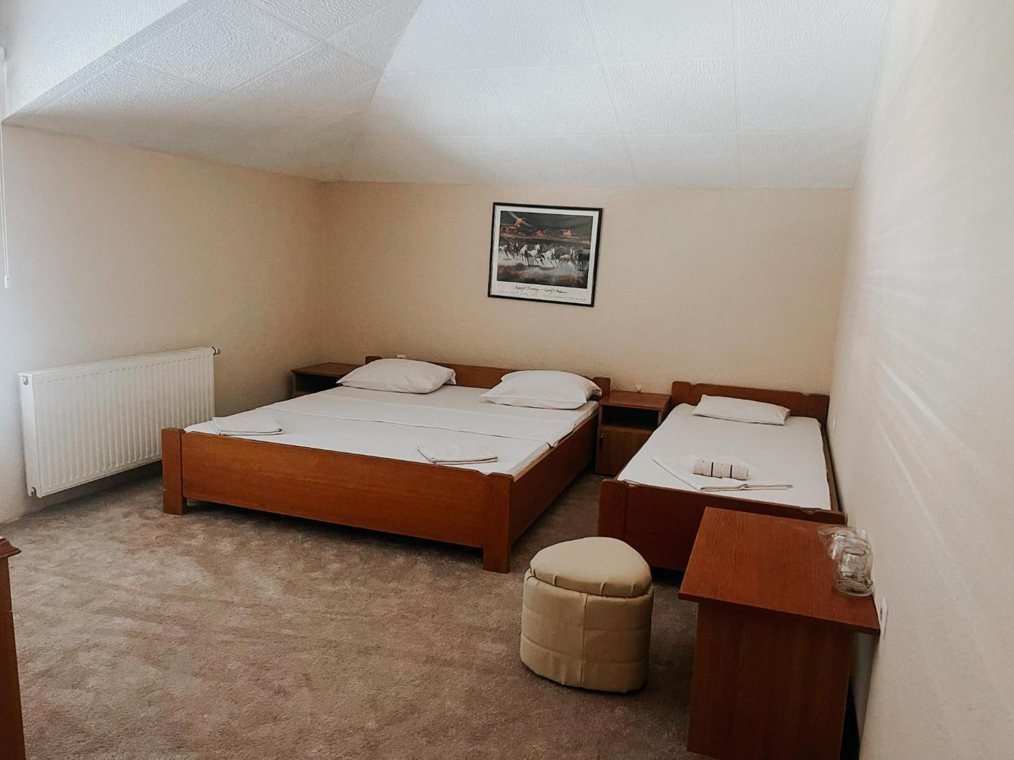 Motel Daco Vitez Eksteriør bilde